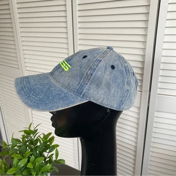 Guess Jeans Neon Denim Baseball Cap / Hat & Belt Bag / Fanny pack - Picture 3 of 7